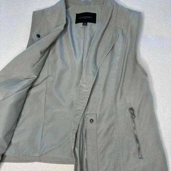 Banana Republic Vest - Picture 2 of 5